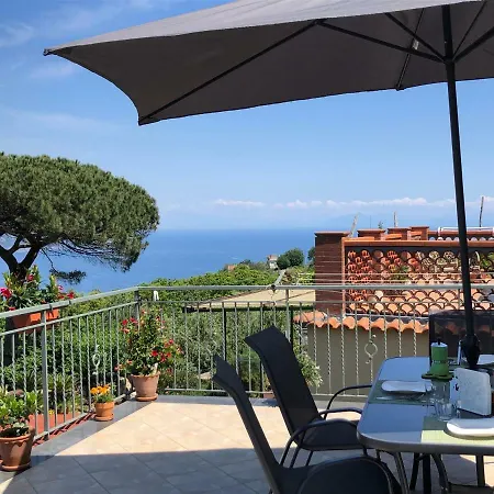 I 2 Pini - La Terrazza Su Positano - *
